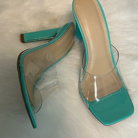 NWT Wild Diva Lounge Bosli Mint Clear  Plexi Stiletto Heel Sandals - Picture 3 of 11
